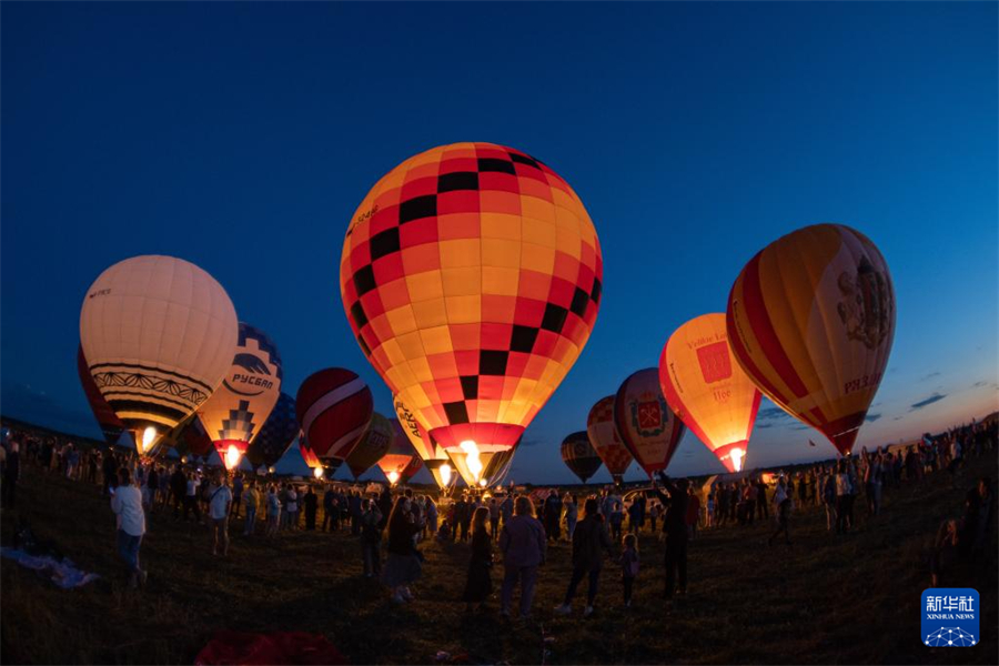 89ڶ_˹ٝ˂^c(din)Aӛ ѩU z