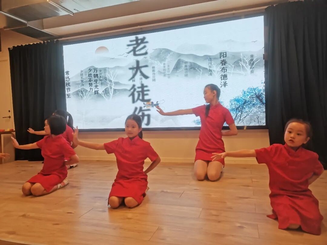 詩(shī)歌表演。中國(guó)駐丹麥大使館供圖