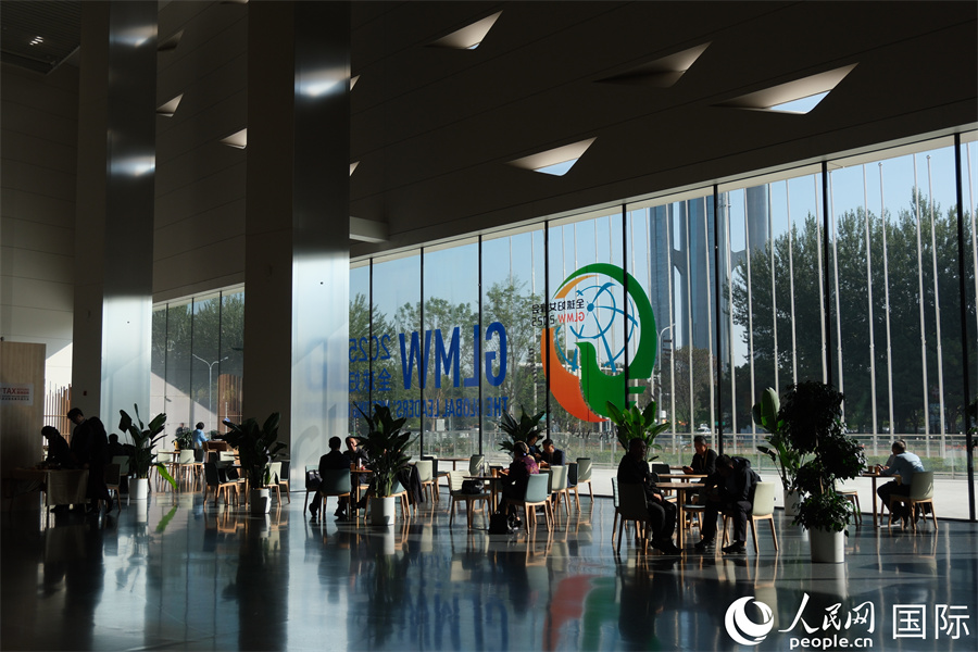 全球婦女峰會(huì)現(xiàn)場(chǎng)。人民網(wǎng)記者 宋美琪攝